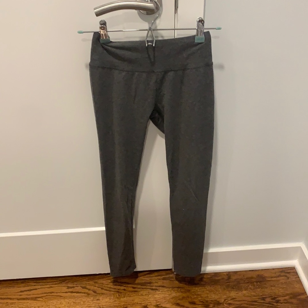 Aerie soft leggings- xs short length- never worn!!